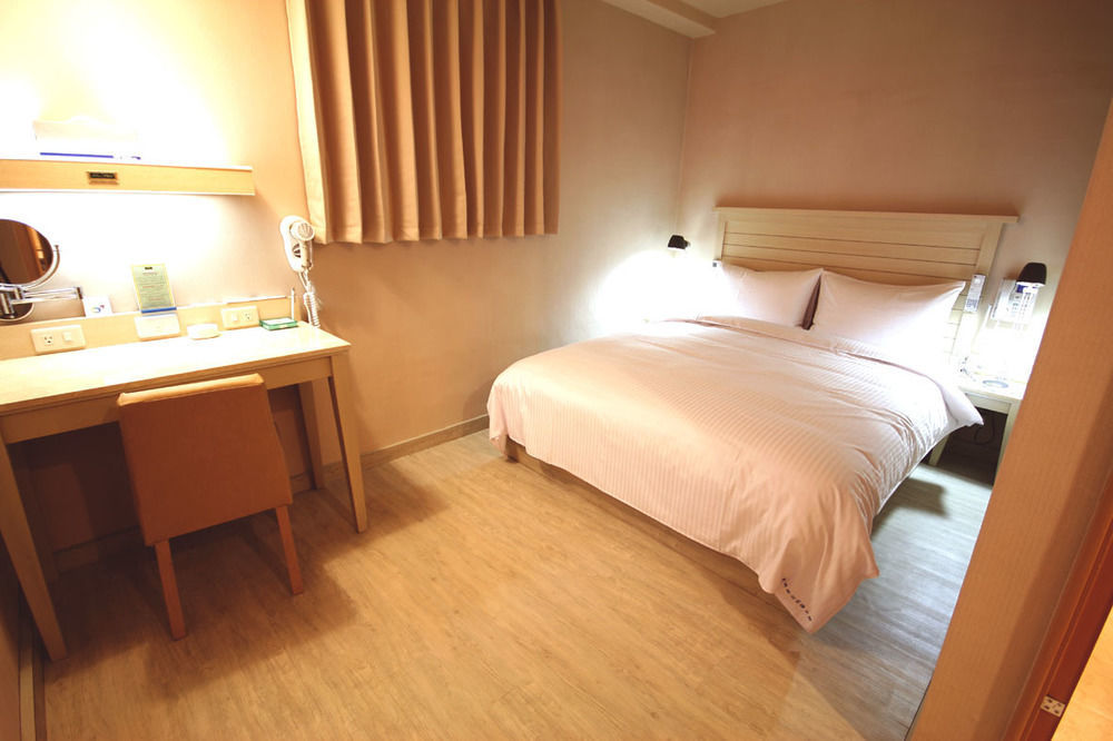 Royal Group Hotel Xiong Zhong Branch Καοσιούνγκ Εξωτερικό φωτογραφία