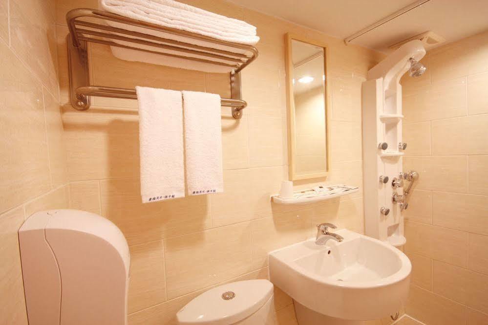 Royal Group Hotel Xiong Zhong Branch Καοσιούνγκ Εξωτερικό φωτογραφία